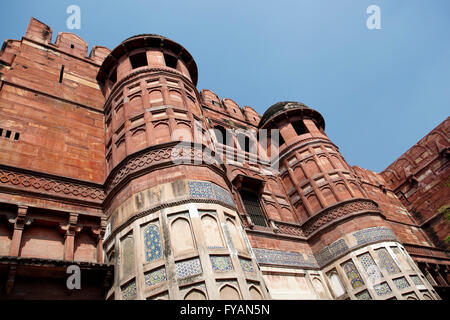 Torri cilindriche, forte Agra, detto forte Rosso, Agra, Uttar Pradesh, India Foto Stock