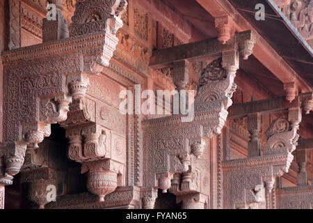 Elaborati supporti murali, Agra Fort, alias Red Fort, Agra, Uttar Pradesh, India Foto Stock