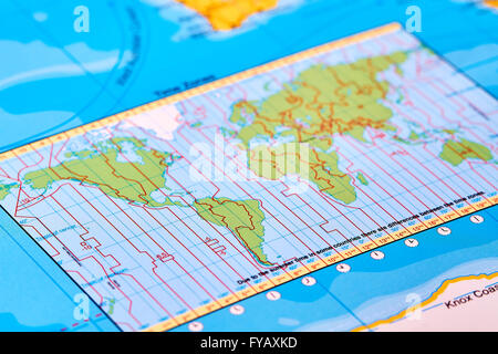 Fusi orari sulla mappa del mondo Foto Stock