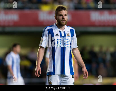 Villareal, Spagna. 24 Aprile, 2016. Asier Illarramendi della Real Sociedad durante la Liga corrispondono a Estadio El Madrigal, Villarreal. Credito: MARIA JOSE SEGOVIA CARMONA/Alamy Live News Foto Stock