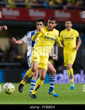 Villareal, Spagna. 24 Aprile, 2016. Jonathan Dos Santos del Villarreal CF durante la Liga corrispondono a Estadio El Madrigal, Villarreal. Credito: MARIA JOSE SEGOVIA CARMONA/Alamy Live News Foto Stock