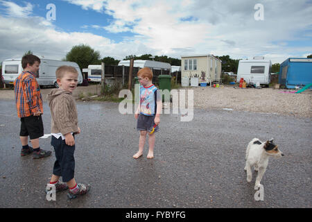 Dale Farm, nella periferia di Basildon, Essex, il più grande viaggiatore irlandese e Gypsy sito in Europa Foto Stock