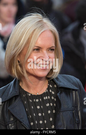 Londra, Regno Unito. Il 25 aprile 2016. Mariella Frostrup arriva per il Regno Unito premiere del film un ologramma per il re al BFI Southbank. Foto Stock