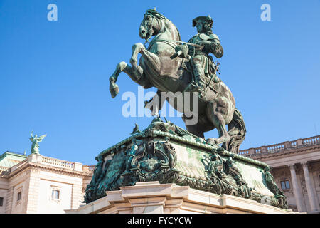 Monumento equestre del principe Eugenio di Savoia. Monumento nella Heldenplatz, Vienna, progettato da Anton Dominik Fernkorn nel 1865 Foto Stock