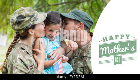 Immagine composita di esercito di genitori kissing figlia Foto Stock