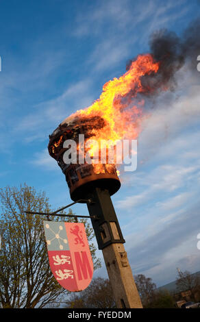 Faro commemorativo acceso sul fuoco, melton constable, North Norfolk, Inghilterra Foto Stock
