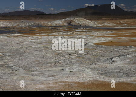 Le fumarole in Hverir Foto Stock