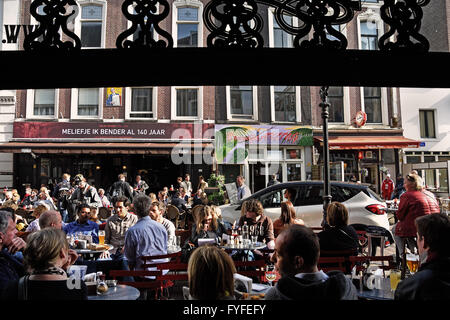 Vista dal Bar Ristorante Stijf terrazza bar Café Melief Bender 1876 (Oude Binnenweg più antica caffetteria di Rotterdam ) Paesi Bassi Paesi Bassi Foto Stock