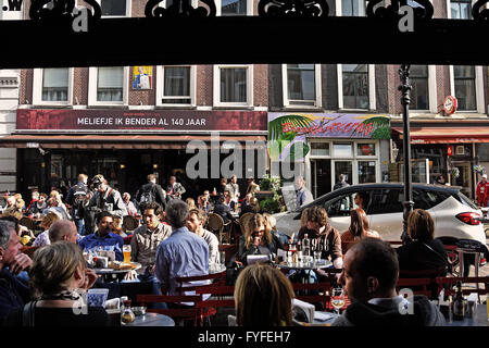 Vista dal Bar Ristorante Stijf terrazza bar Café Melief Bender 1876 (Oude Binnenweg più antica caffetteria di Rotterdam ) Paesi Bassi Paesi Bassi Foto Stock