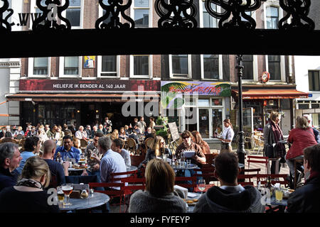 Vista dal Bar Ristorante Stijf terrazza bar Café Melief Bender 1876 (Oude Binnenweg più antica caffetteria di Rotterdam ) Paesi Bassi Paesi Bassi Foto Stock