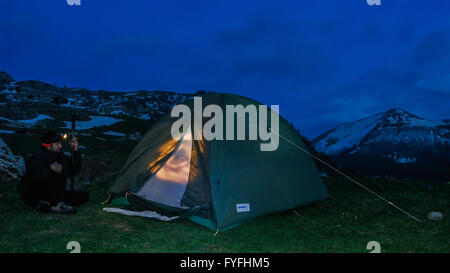 In Italia il Parco Nazionale del Pollino Serra Dolce Dorme Camp sul Pollino Foto Stock