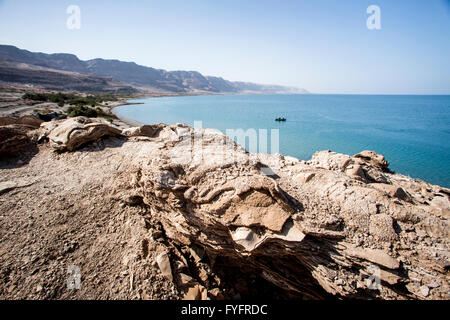 Israele, sali del Mar Morto formazione causato dalla evaporazione di acqua Foto Stock