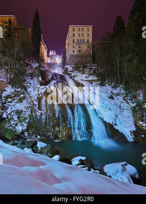 Cascata in montagna ski resort Bad Gastein Austria Foto Stock