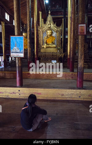 Nga Phe Kyaung monastero sul Lago Inle, Myanmar Foto Stock