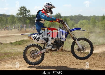 ARSENYEV, Russia - 30 ago: Rider partecipa al round di t Foto Stock