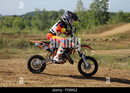 ARSENYEV, Russia - 30 ago: Rider partecipa al round di t Foto Stock