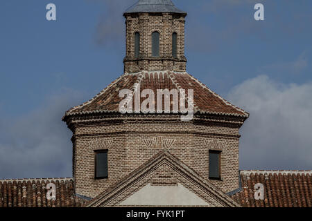 Belfry,Cerro de los Angeles è situato nel comune di Getafe, Madrid. Esso è considerato il centro geografico dell'Iber Foto Stock