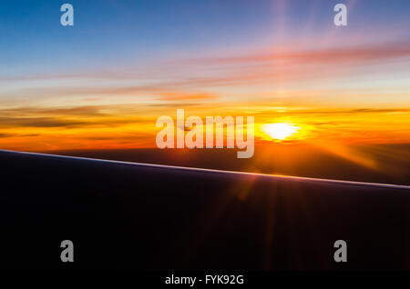 Tramonto vista dall'aereo Foto Stock