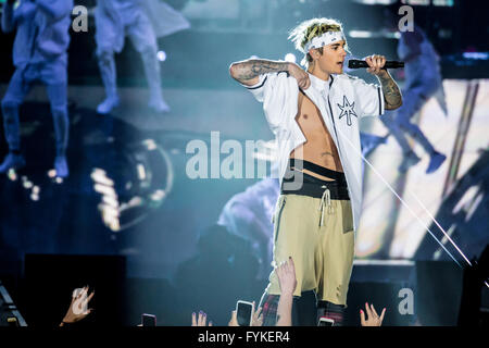 Auburn Hills, Michigan, Stati Uniti d'America. Xxv Aprile, 2016. JUSTIN BIEBER eseguendo sul suo scopo World Tour al Palace di Auburn Hills in Auburn Hills, MI sul 25 aprile 2016 © Marc Nader/ZUMA filo/Alamy Live News Foto Stock