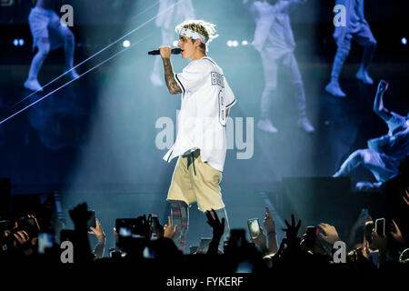 Auburn Hills, Michigan, Stati Uniti d'America. Xxv Aprile, 2016. JUSTIN BIEBER eseguendo sul suo scopo World Tour al Palace di Auburn Hills in Auburn Hills, MI sul 25 aprile 2016 © Marc Nader/ZUMA filo/Alamy Live News Foto Stock