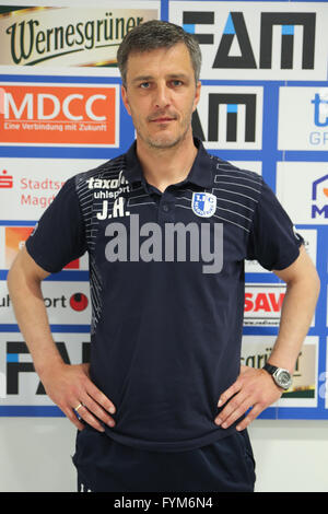Capo allenatore Jens Haertel (1. FC Magdeburg) Foto Stock