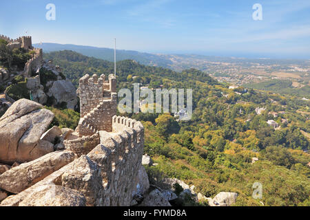 Le pittoresche rovine della fortezza moresca Foto Stock