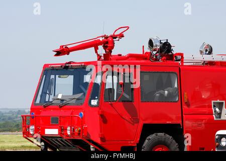 Aeroporto di rosso fuoco motore Foto Stock