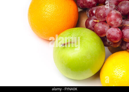 Frutti isolato su bianco Foto Stock