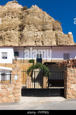 Singolare grotta-case in Purullena vicino a Guadix, Spagna Foto Stock