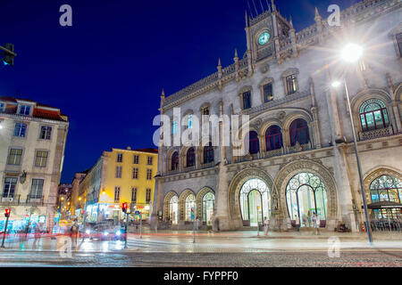 Rossio Lisbona stazione ferroviaria di notte Foto Stock