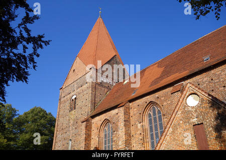 Villaggio Chiesa in Kirchdorf su Poel Foto Stock