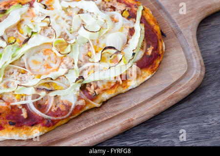 Pizze dettagli su sfondo di legno Foto Stock