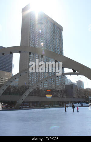 Nathan Phillips Square a Toronto in Canada. Foto Stock