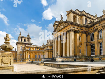 Il Palazzo di Blenheim, sede dei duchi di Marlborough e il luogo di nascita di Sir Winston Churchill, Woodstock, Oxfordshire, Regno Unito Foto Stock