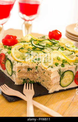 Sandwich saporiti torta (Smörgåstårta) Foto Stock