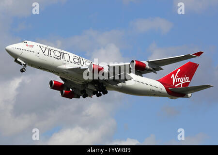 Virgin Atlantic Boeing 747-400 Flugzeug Flughafen London Heathrow Airport Foto Stock