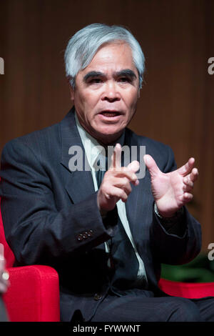 Vincitore del Premio Pulitzer fotografo Nick Ut parla della sua carriera e la sua foto dalla guerra del Vietnam presso la LBJ Library. Foto Stock