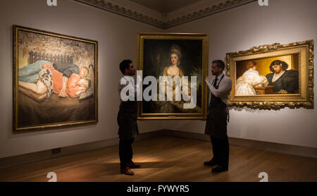 Londra, Regno Unito. Il 28 aprile 2016. L-R: Ritratto di Lucy lungo, Onorevole George Hardinge da Sir Johsua Reynolds, Golden ore da Lord Frederic Leighton e Ib e suo marito di Lucian Freud. Casa d'aste Christie's svela tre importanti dipinti di Lucian Freud, Frederic, Signore Leighton e Sir Joshua Reynolds per condurre un annuncio che il suo 250° Anniversario verrà lanciato con la definizione di arte Inglese, una curata vendita spanning 4 secoli di arte inglese a Londra nel giugno e luglio 2016. Credito: Bettina Strenske/Alamy Live News Foto Stock