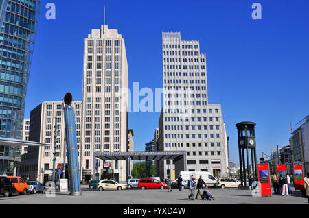 Hotel The Ritz-Carlton Berlin, Beisheim Center, Potsdamer Platz e il Tiergarten, nel quartiere Mitte di Berlino, Germania Foto Stock