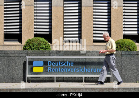 Tedesco di assicurazione pensione, Landesversicherungsanstalt, Knobelsdorffstrasse e ancora, Charlottenburg, Charlottenburg-Wilmersdorf, Berlino, Germania Foto Stock