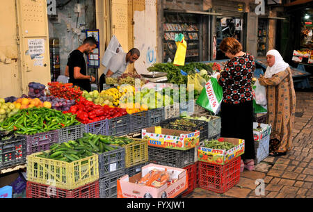 Frutta e verdura, souq, souk, città vecchia, Akkon, della Galilea, Israele Foto Stock