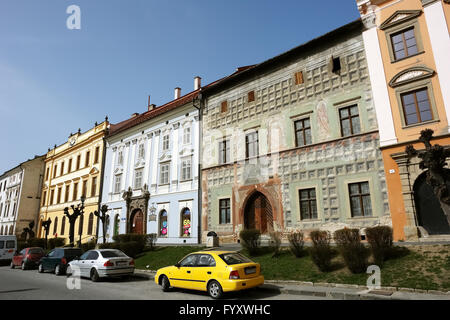 Levoca, Presov, Slovacchia - 03 Aprile 2016: vista sul vecchio case colorate in centro storico di Levoca, Slovacchia. Foto Stock