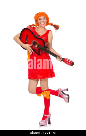 Donna con chitarra isolato su bianco Foto Stock