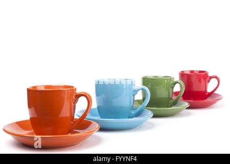 Colorate le tazze da caffè fila Foto Stock