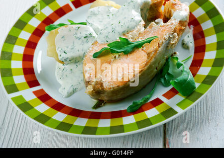 Salmone bollito con verdure Foto Stock