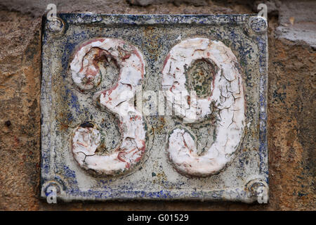 Numeri in casa diversi stili e colori Foto Stock