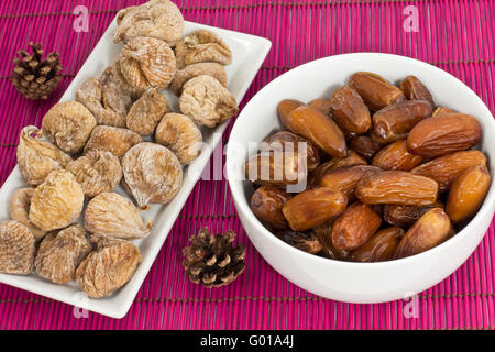 Getrocknete Feigen und Datteln, i fichi secchi e le date Foto Stock