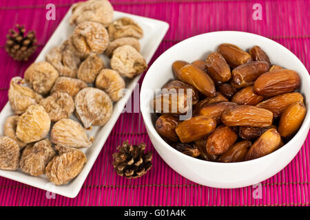 Getrocknete Feigen und Datteln, i fichi secchi e le date Foto Stock