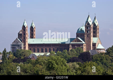 Il lato sud della cattedrale romana come Speyer, Germania Foto Stock