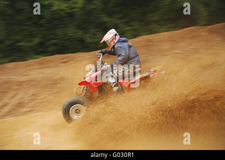 Driver Quad nella sporcizia Foto Stock